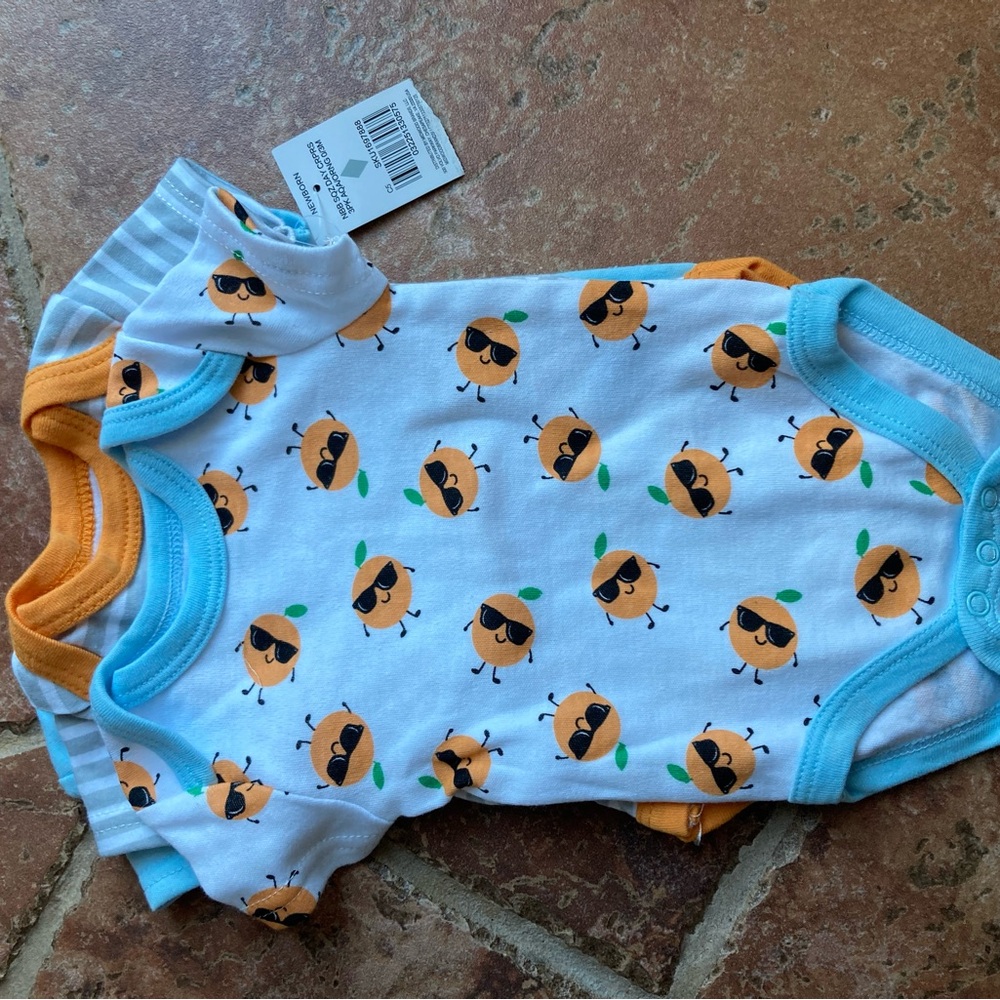 Cute Baby Bodysuits with Sunglasses Print